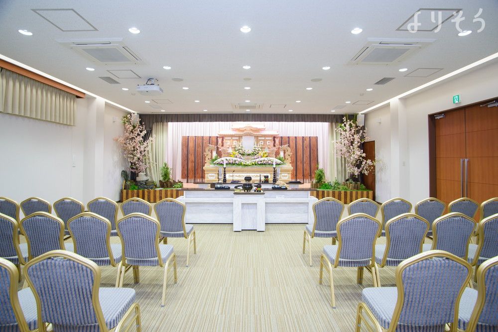 よりそう提携斎場(埼玉県川越市大字天沼新田140-8)のホール写真です（2枚目）