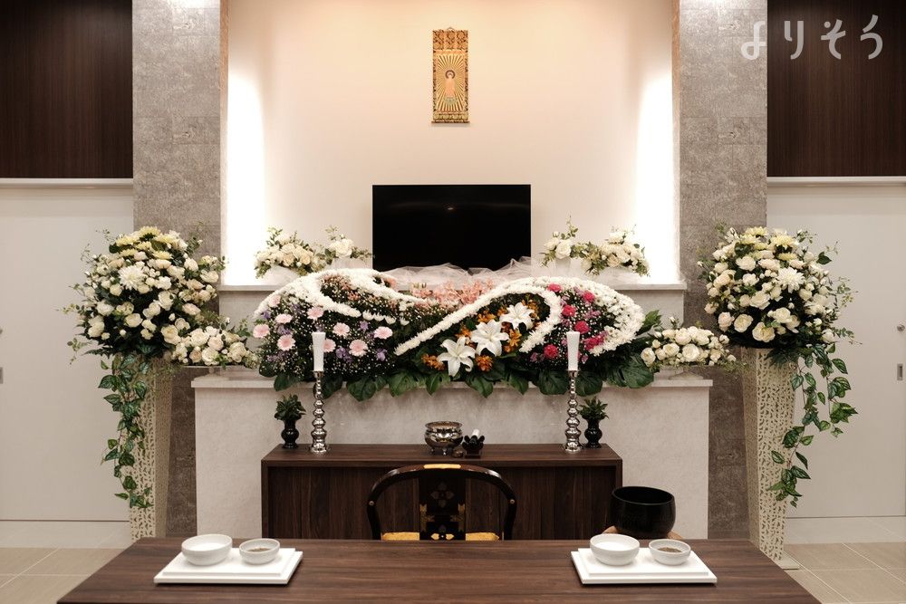 あおばメモリアル五日市会館の祭壇の画像