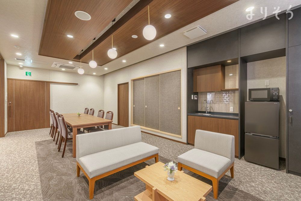 パルモ葬祭 かぞくホール六名の親族控室の画像