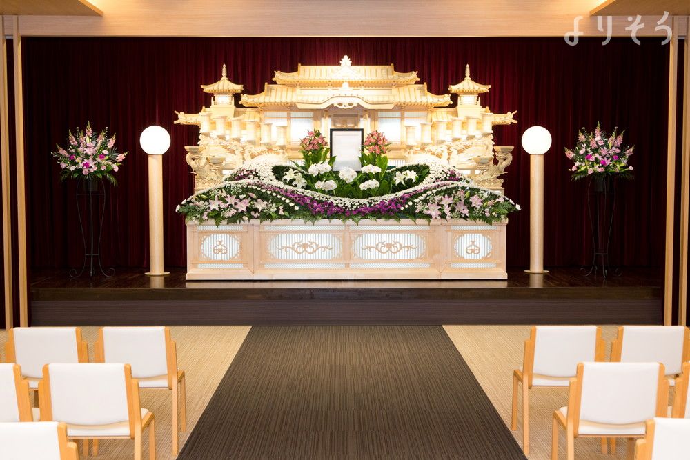 よりそう提携斎場(愛知県豊田市井上町5-74-5)の祭壇写真です（2枚目）