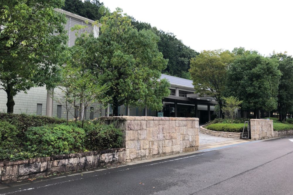 関市総合斎苑わかくさの外観写真です（2枚目）