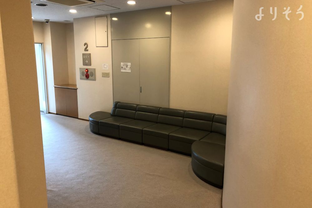 千代田万世会館の内観写真です（2枚目）