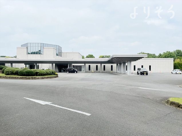 いせさき聖苑の駐車場写真です
