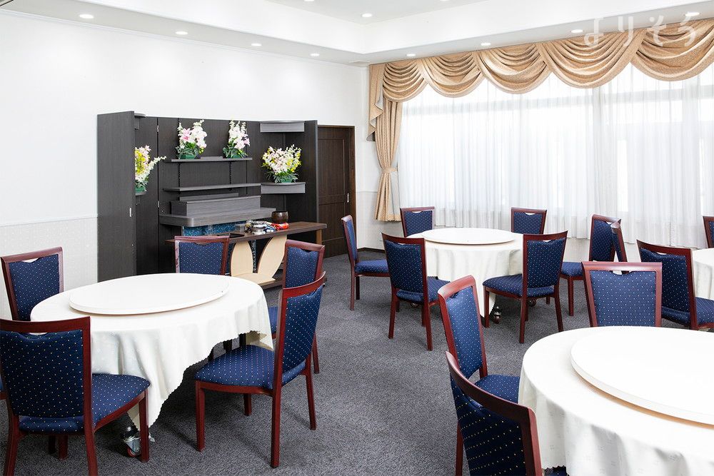 玉泉院 帯山中央会館のお清め所（会食室）写真です