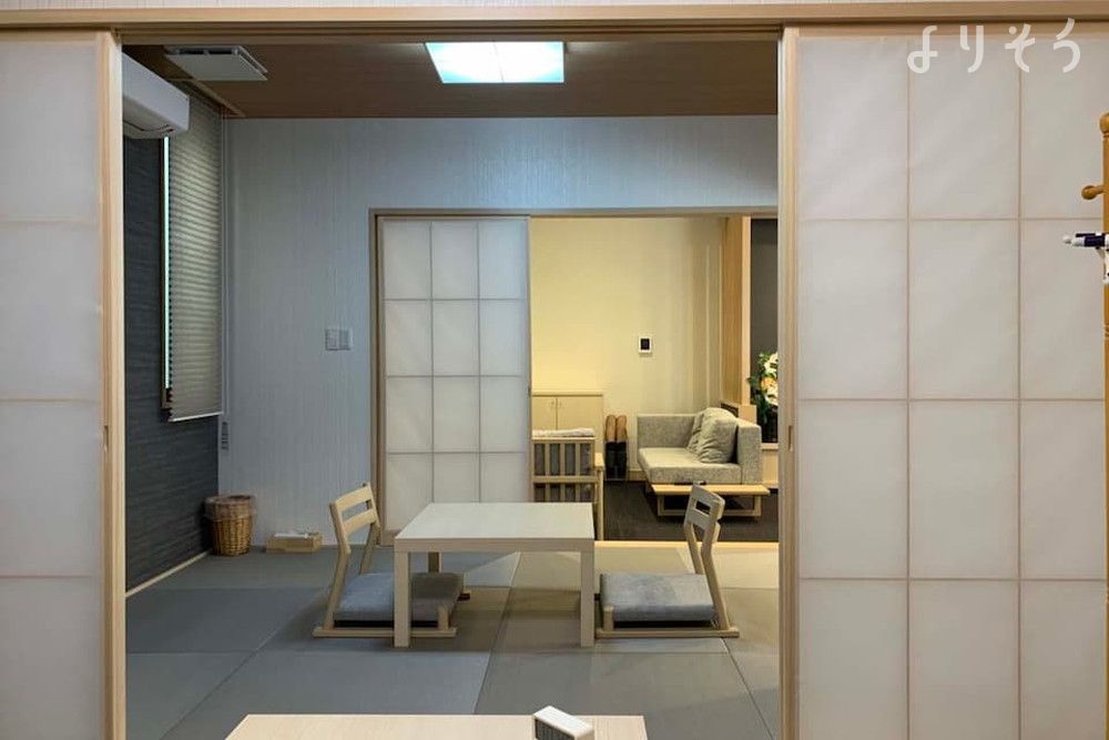 セレモの家族葬 津かみはま店の親族控室写真です（1枚目）
