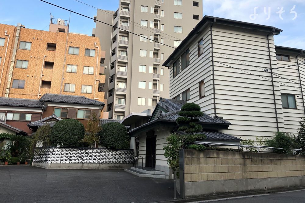 順忍寺会館の外観写真です（3枚目）