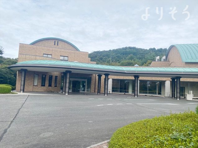 ひがしひろしま聖苑の外観写真です（3枚目）
