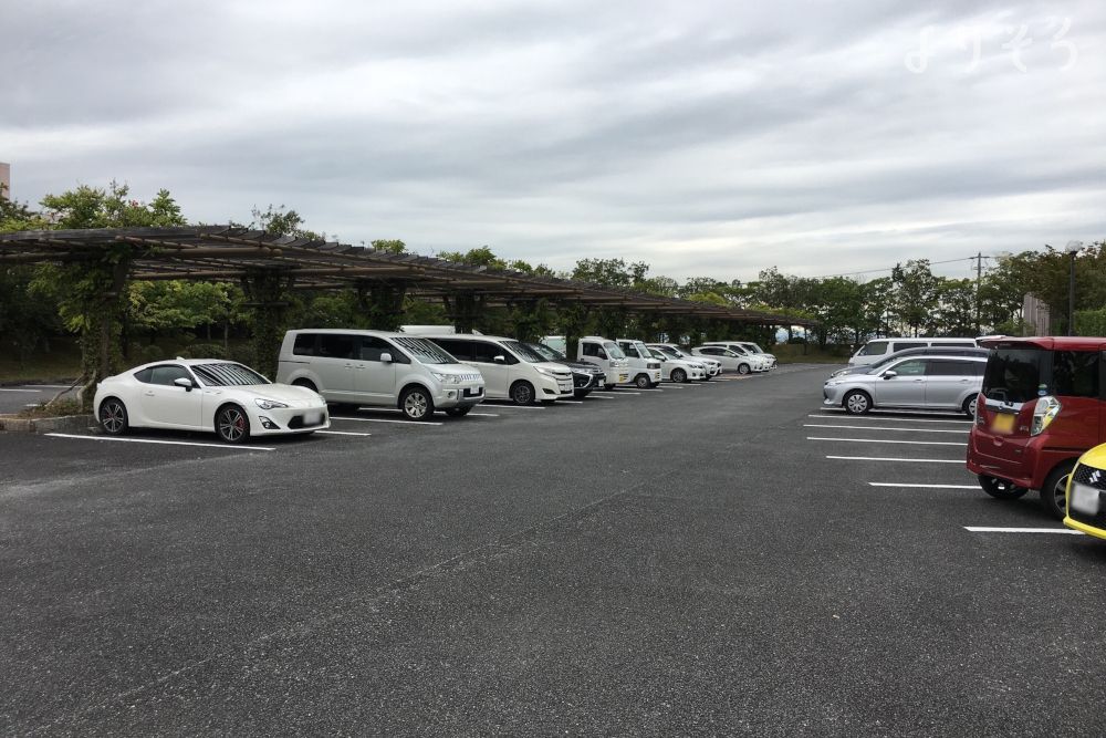 安城市総合斎苑の駐車場写真です（1枚目）