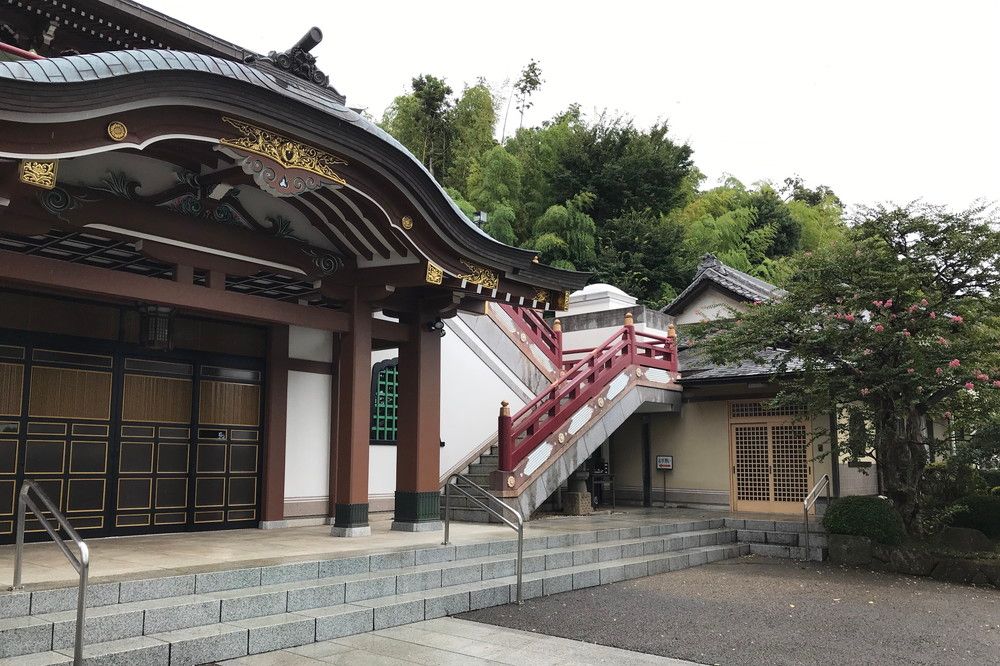光明寺会館の外観写真です（2枚目）