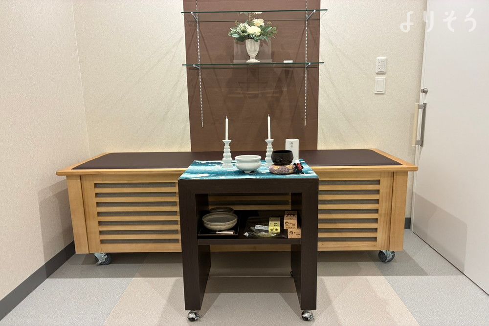 家族葬のディアネス 川沿ホールの面会・安置室写真です