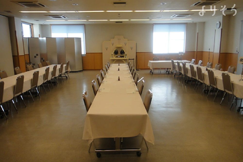 セレオホール韮崎のお清め所（会食室）写真です