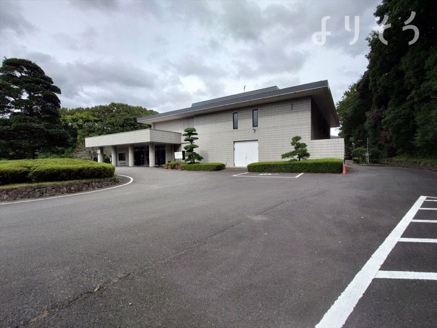 取手市外２市火葬場組合立火葬場やすらぎ苑の外観写真です（2枚目）