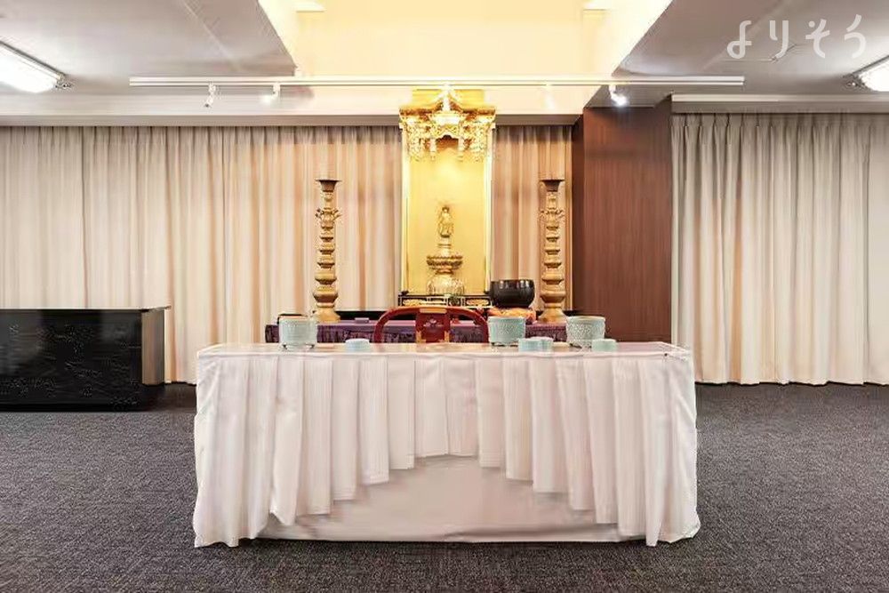 あおばメモリアル プレミアム会館の祭壇の画像
