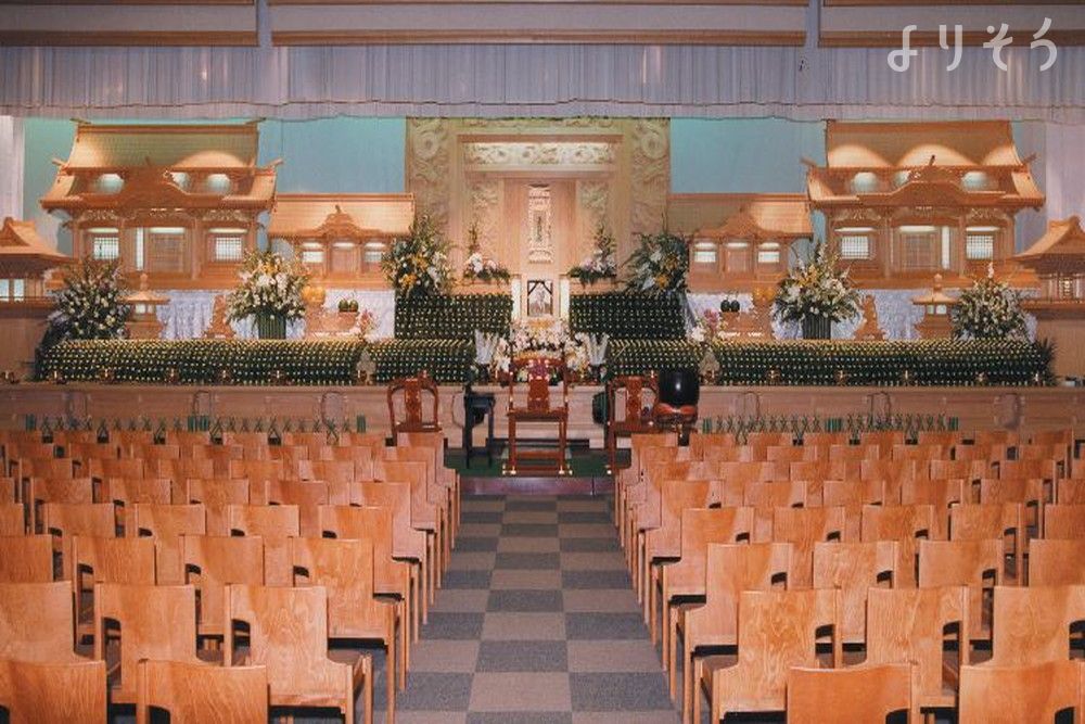 よりそう提携斎場(福岡県福岡市中央区平和3-1-5)のホール写真です（2枚目）