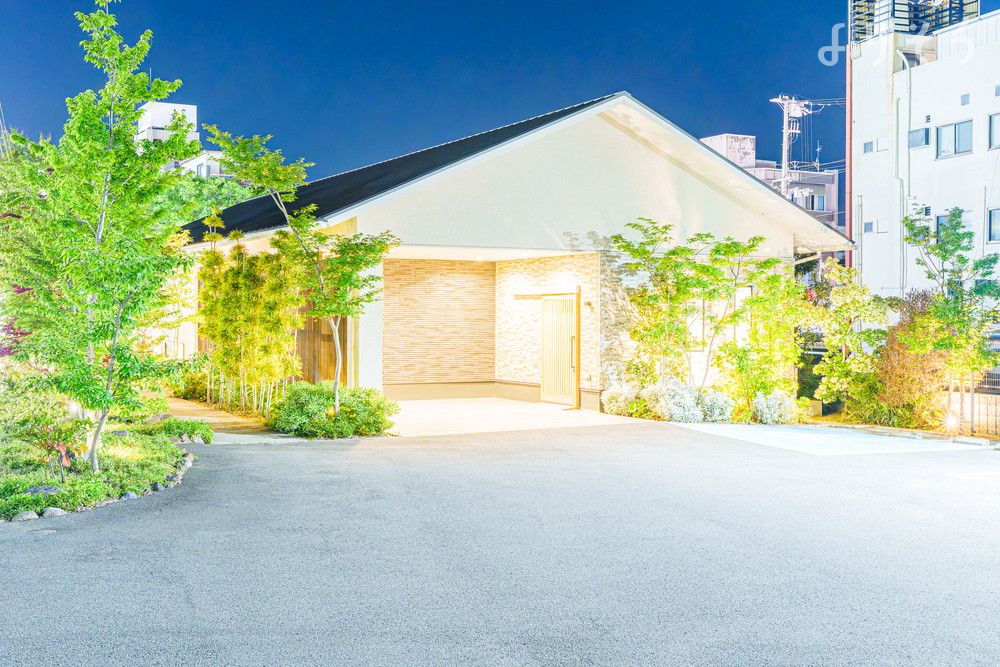 家族葬のゲートハウス レジデンス本町の外観写真です（2枚目）