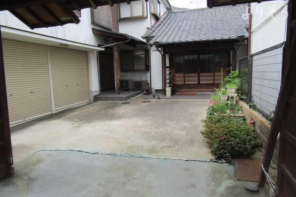 西教寺の外観写真です（2枚目）