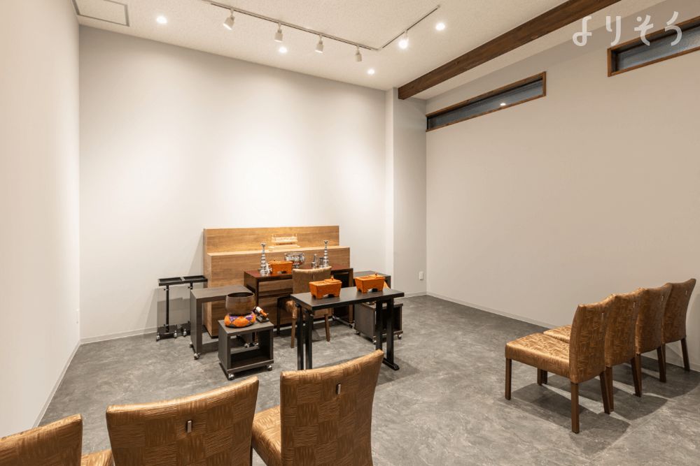 よりそう提携斎場(神奈川県横須賀市追浜町2-15)のホール写真です（2枚目）