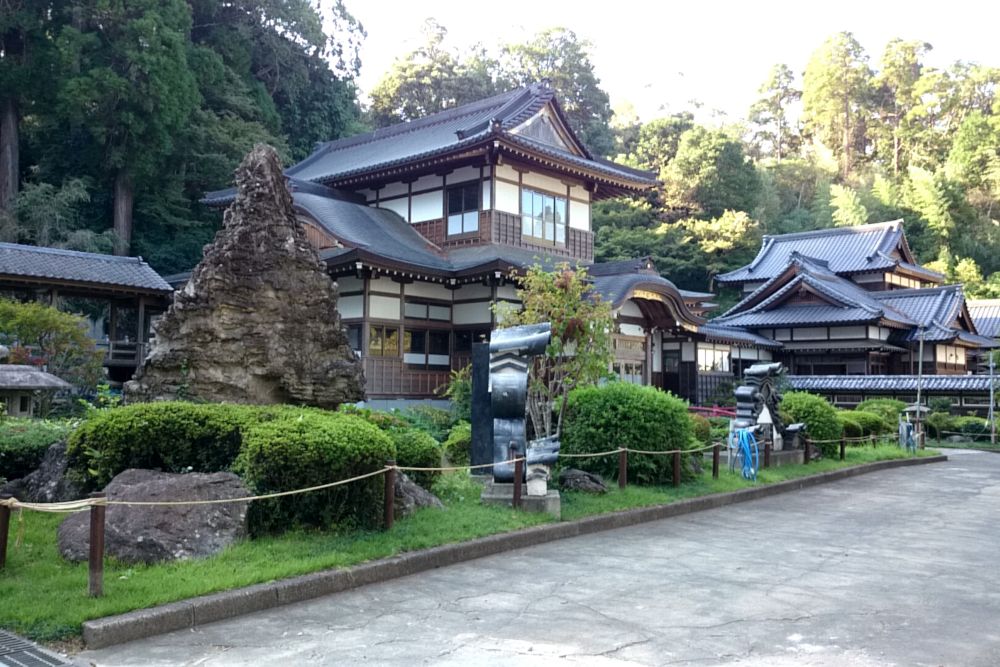 本漸寺の外観写真です（3枚目）