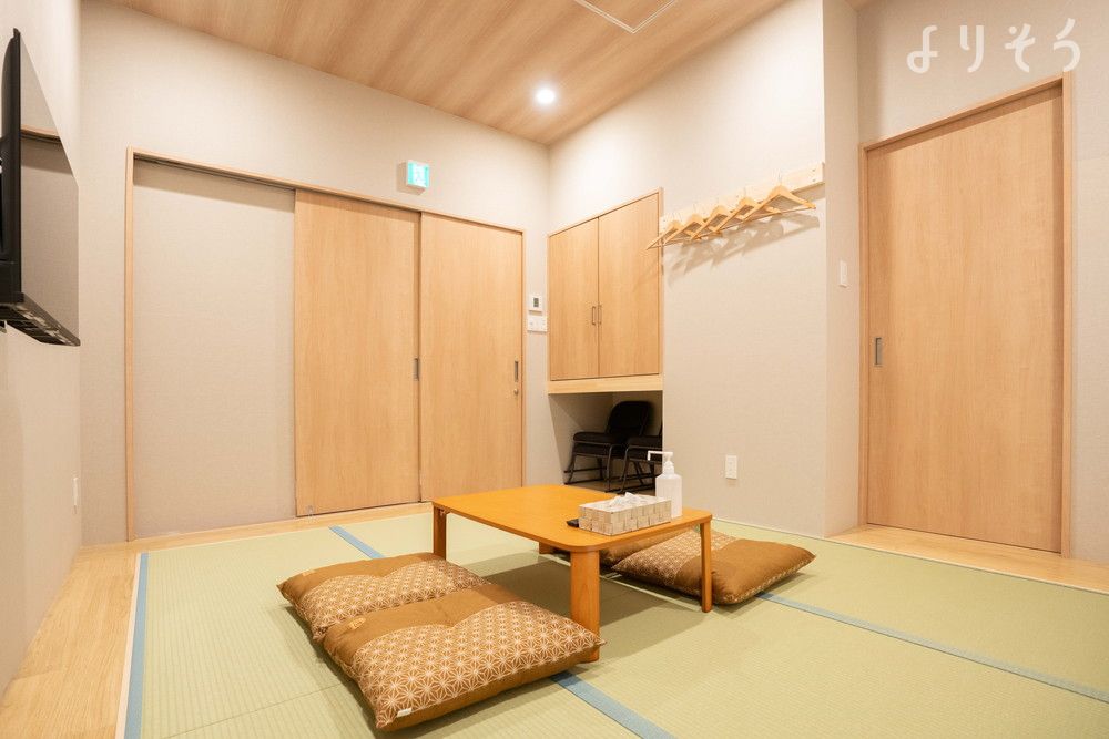 よりそう提携斎場(北海道札幌市西区琴似1条7-3-16)の控室写真です