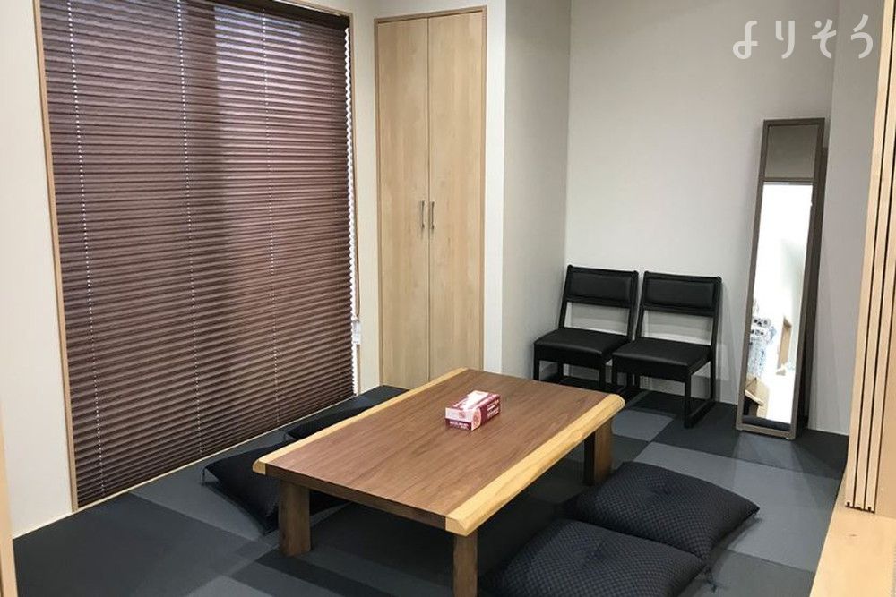 よりそう提携斎場(愛知県安城市池浦町池東2-5)の親族控室写真です（2枚目）