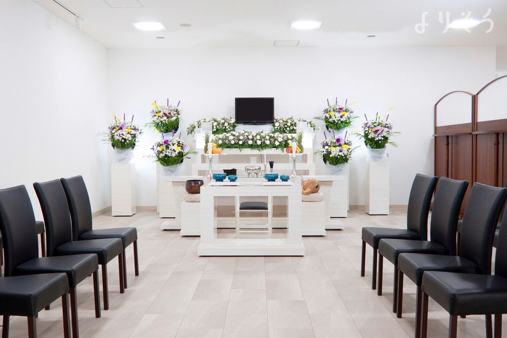 よりそう提携斎場(神奈川県横浜市旭区上白根 1-1-32)のホールの画像