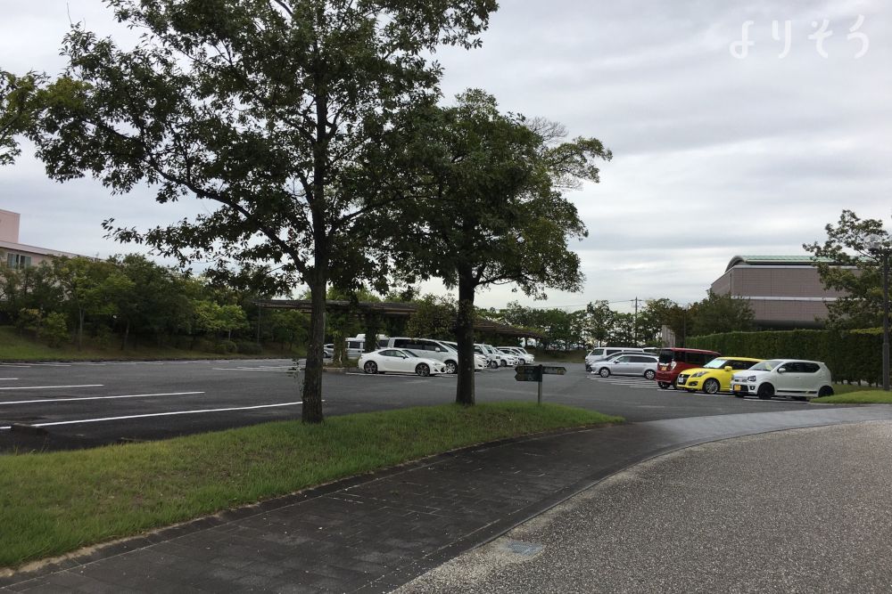 安城市総合斎苑の駐車場写真です（2枚目）