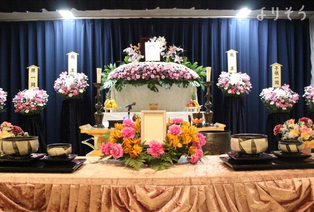 セレモニー天来北柏ホールの祭壇写真です（2枚目）