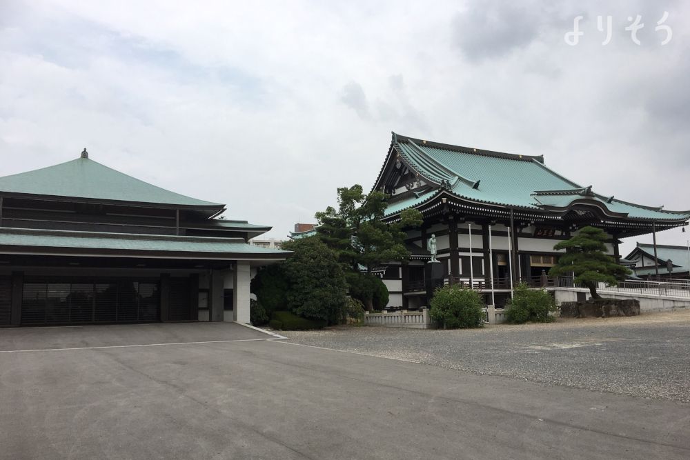 普門閣斎場の外観写真です（3枚目）