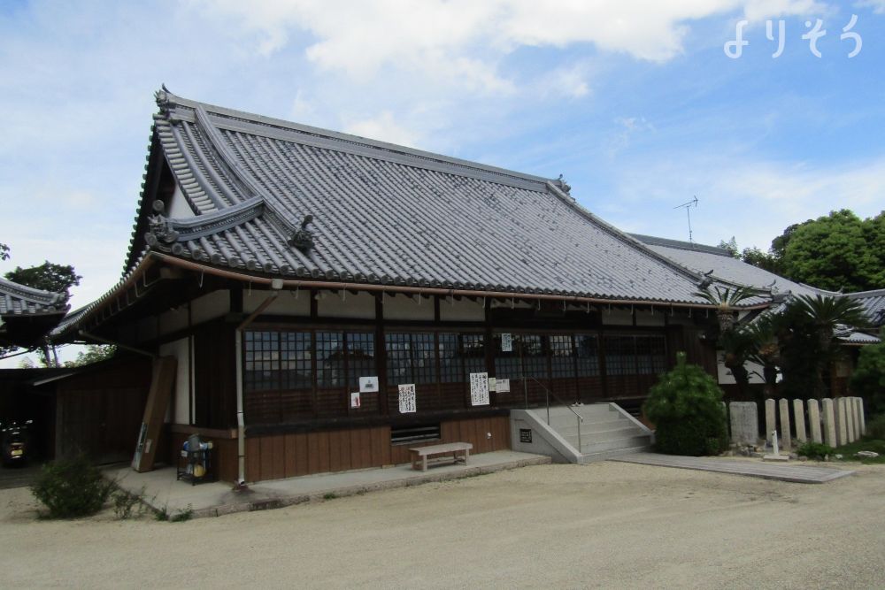 信田山神宮寺の外観写真です（2枚目）