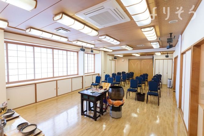 こころ斎苑開成のホール写真です（3枚目）