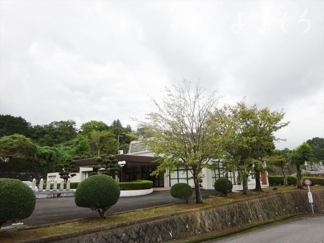 大淀町営斎場の外観写真です（2枚目）