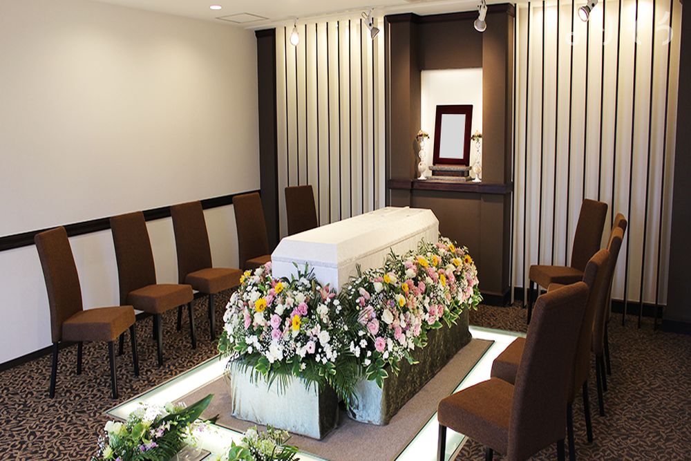 よりそう提携斎場(神奈川県大和市西鶴間6-1-5)のホール写真です（2枚目）