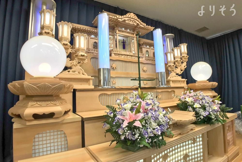 山本葬祭潮来ホールの祭壇の画像