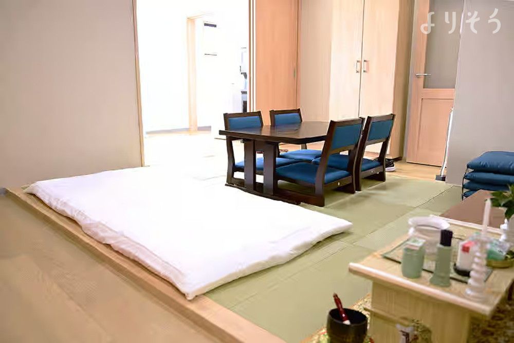 家族葬のトワーズ 浜松篠原の面会・安置室写真です（1枚目）