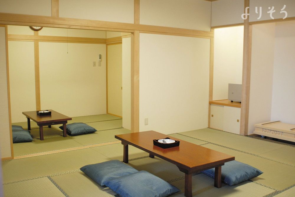 上越市土橋ホールの控室写真です（1枚目）