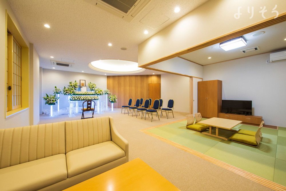 よりそう提携斎場(秋田県秋田市土崎港西4‐8‐34)のホール写真です（2枚目）