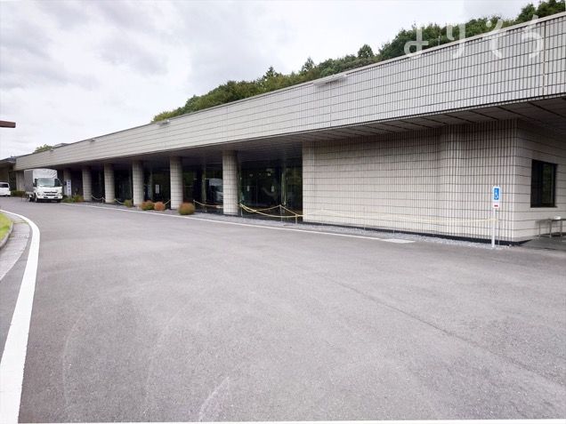 取手市外２市火葬場組合立火葬場やすらぎ苑の外観写真です（3枚目）