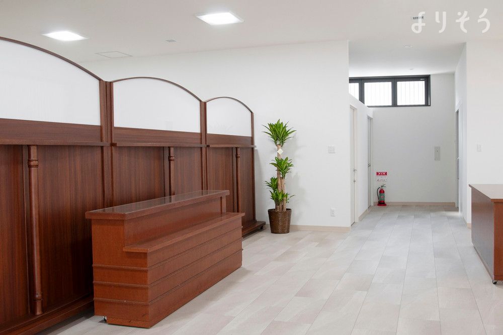 よりそう提携斎場(神奈川県横浜市旭区上白根 1-1-32)の内観の画像