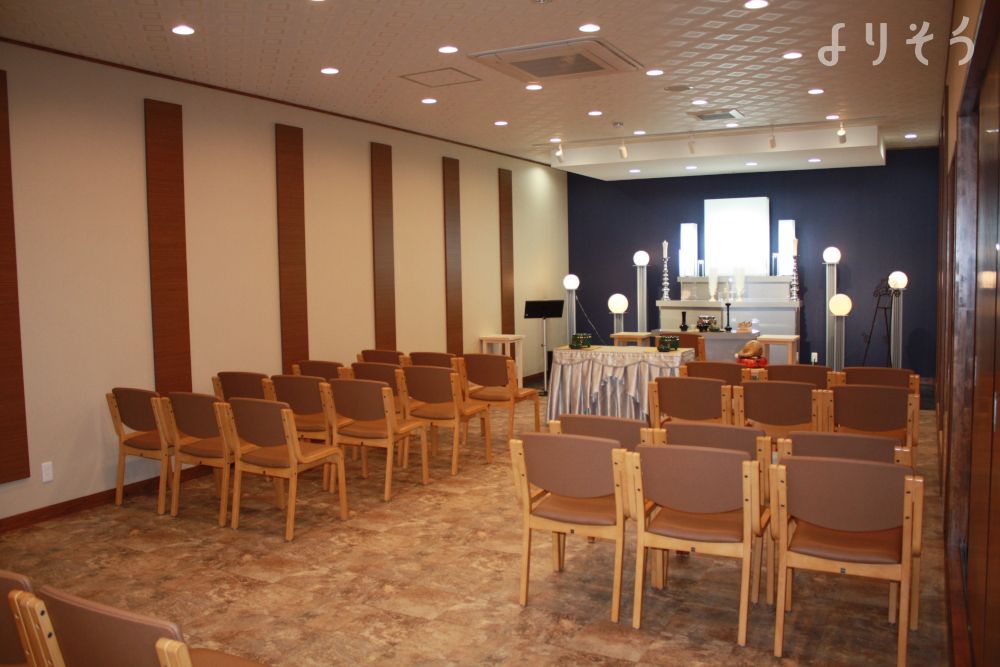 東海典礼小坂井会館のホール写真です（2枚目）