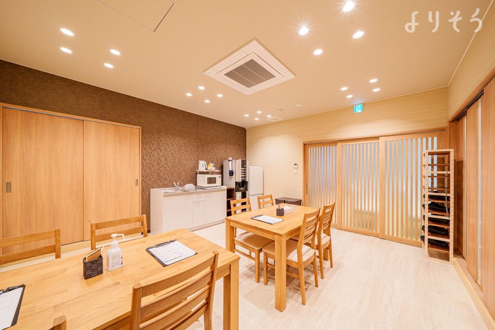 家族葬のゲートハウス 本多聞のお清め所（会食室）の画像