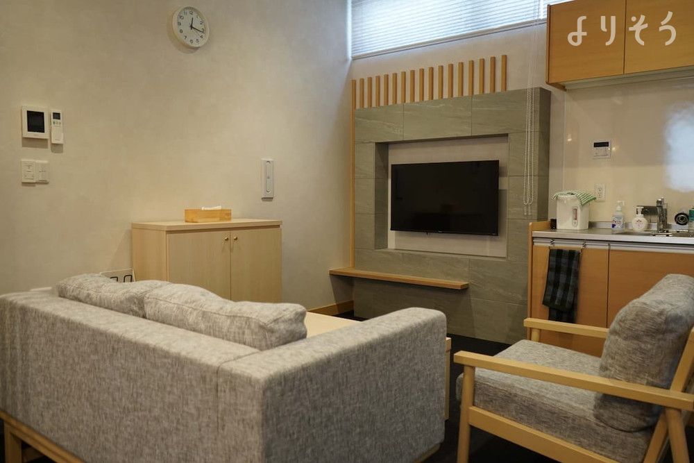 セレモの家族葬 四日市べつめい店の親族控室写真です