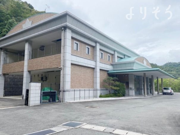 山口市徳地斎場の外観写真です（3枚目）