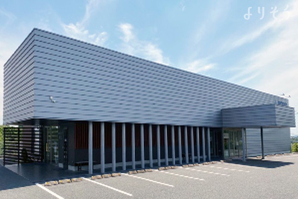 かずやコスメディア 勝立斎場楓ホール・家族葬ホール勝立の外観写真です（2枚目）