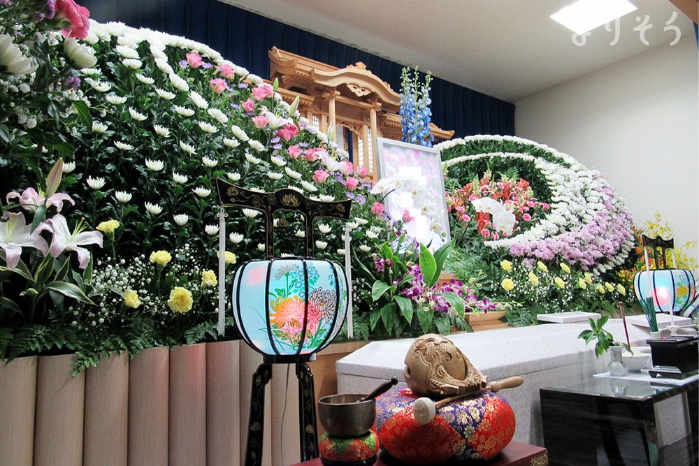 セレモニーホール平成の祭壇写真です（3枚目）