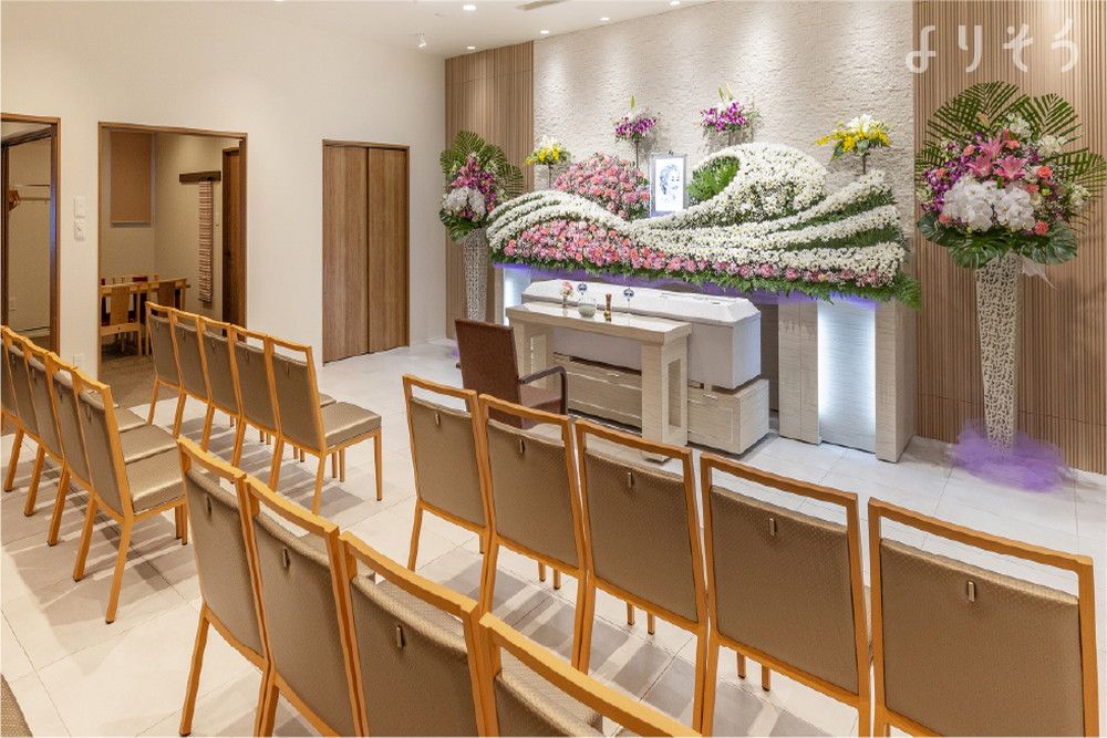 自由な家族葬 千の風 三苫ホールのホール写真です（2枚目）