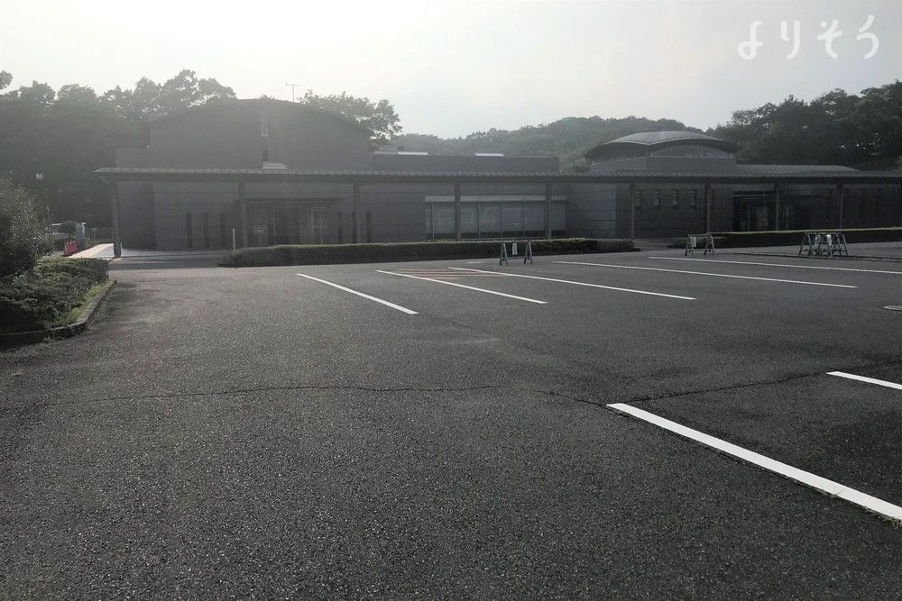 おおみや広域聖苑の駐車場写真です（2枚目）