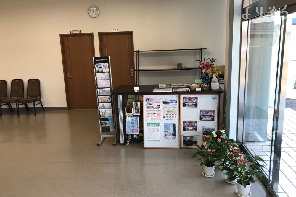 家族葬ホール 古河のエントランス写真です（2枚目）