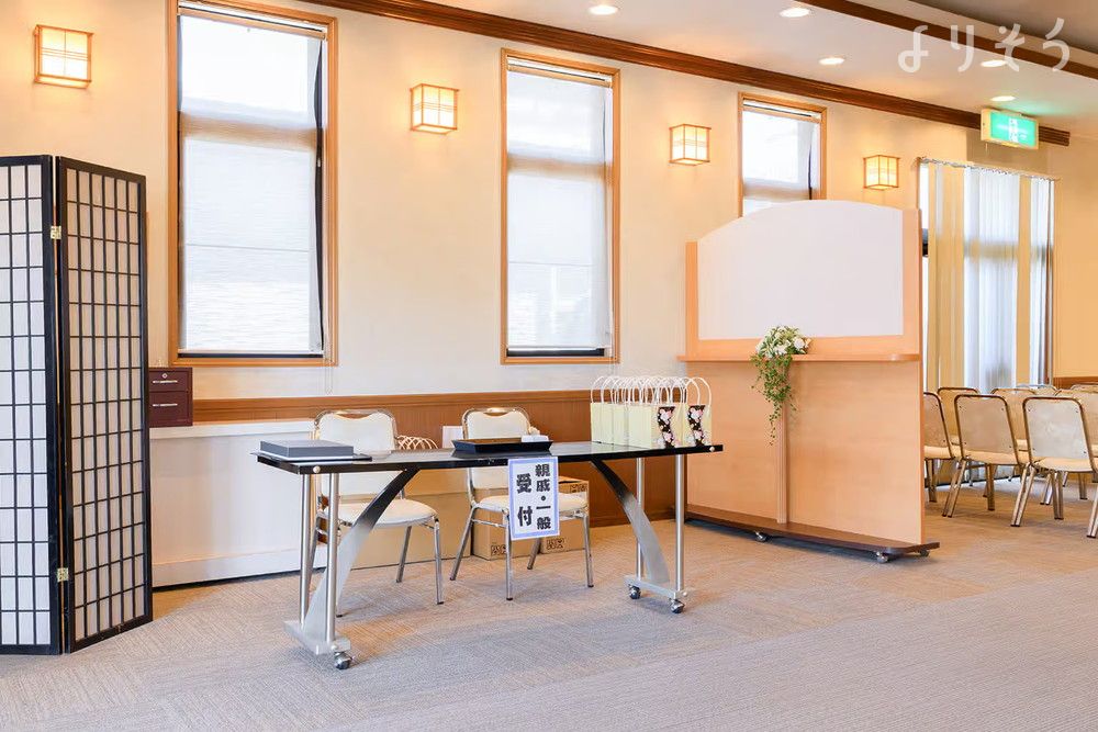 小さな森の家 木原のエントランス写真です（2枚目）