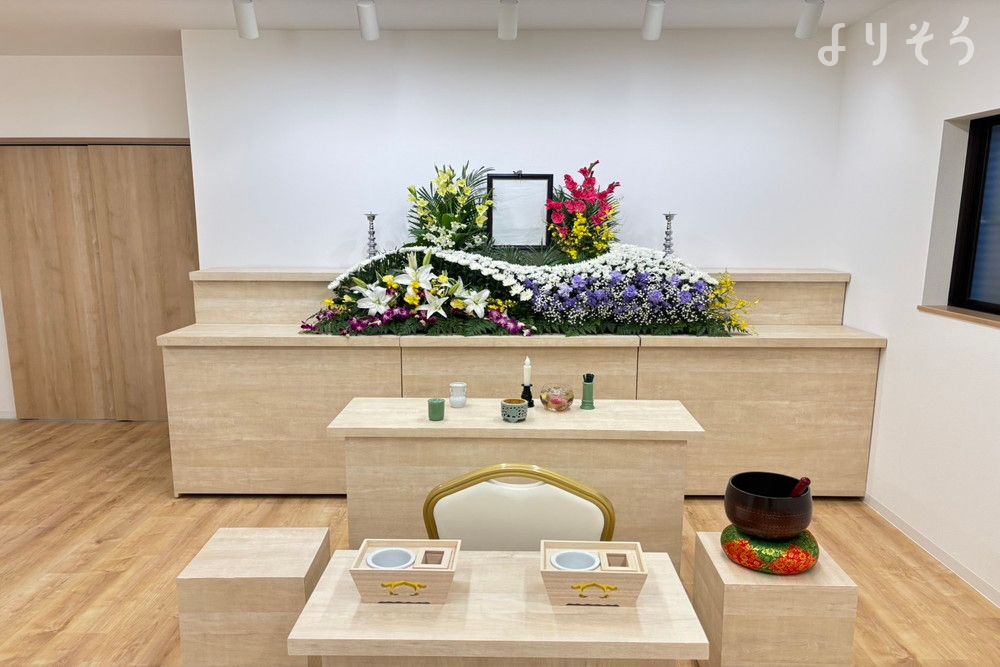 ひびきセレモニー岸和田・貝塚の祭壇写真です（2枚目）