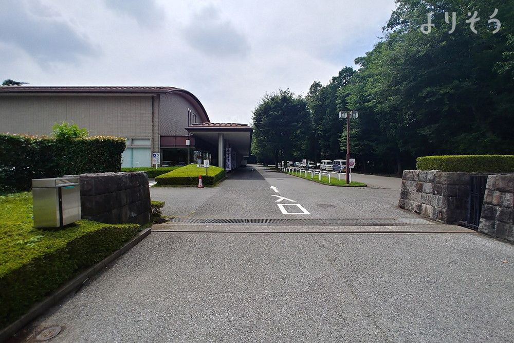 野田市斎場の駐車場写真です（2枚目）
